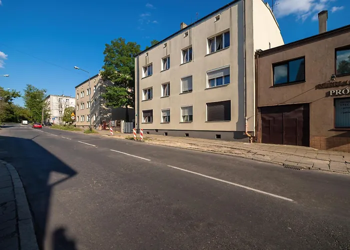 Eleganckie Na 2 Pietrze Dla 4 Osob Z Antresola, Wanna I Parkingiem By Renters *