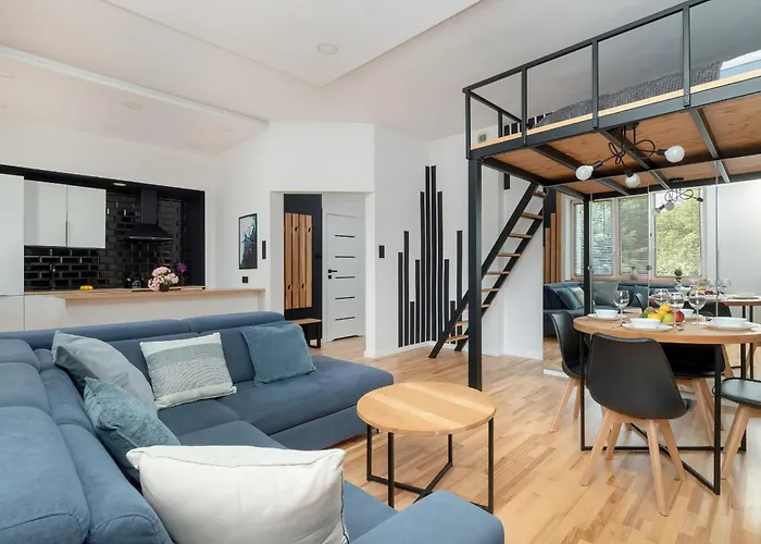 Eleganckie Na 2 Pietrze Dla 4 Osob Z Antresola, Wanna I Parkingiem By Renters Lejlighed